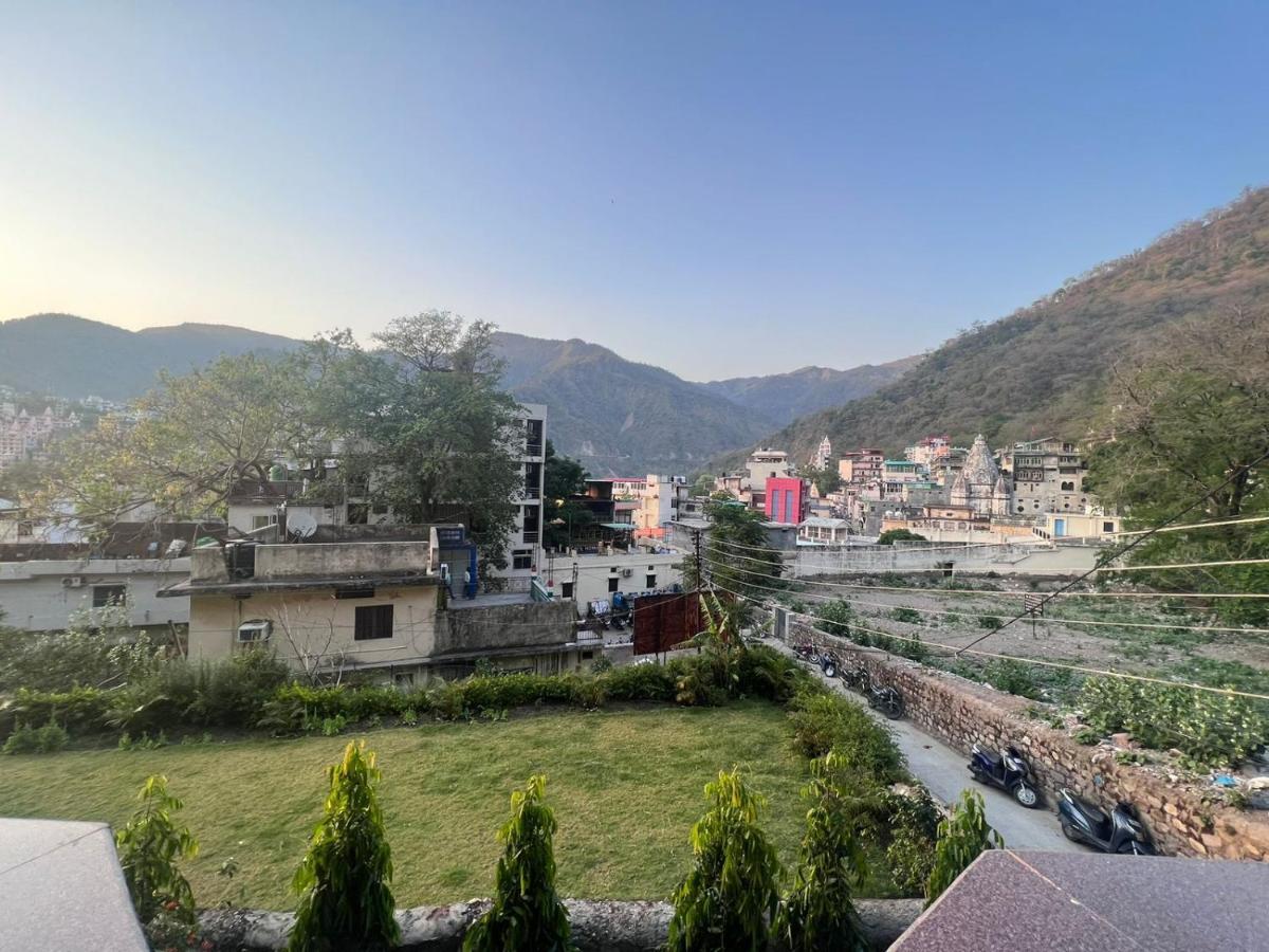 Hotel Manikut Rishikesh Luaran gambar