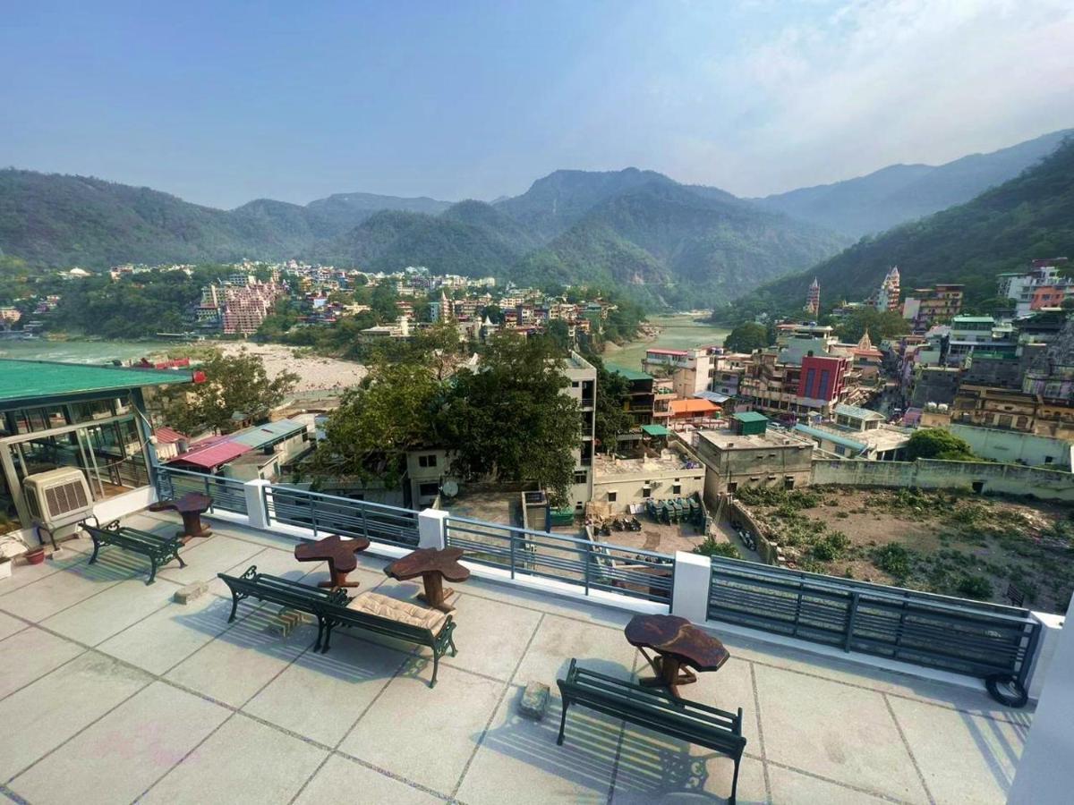 Hotel Manikut Rishikesh Luaran gambar