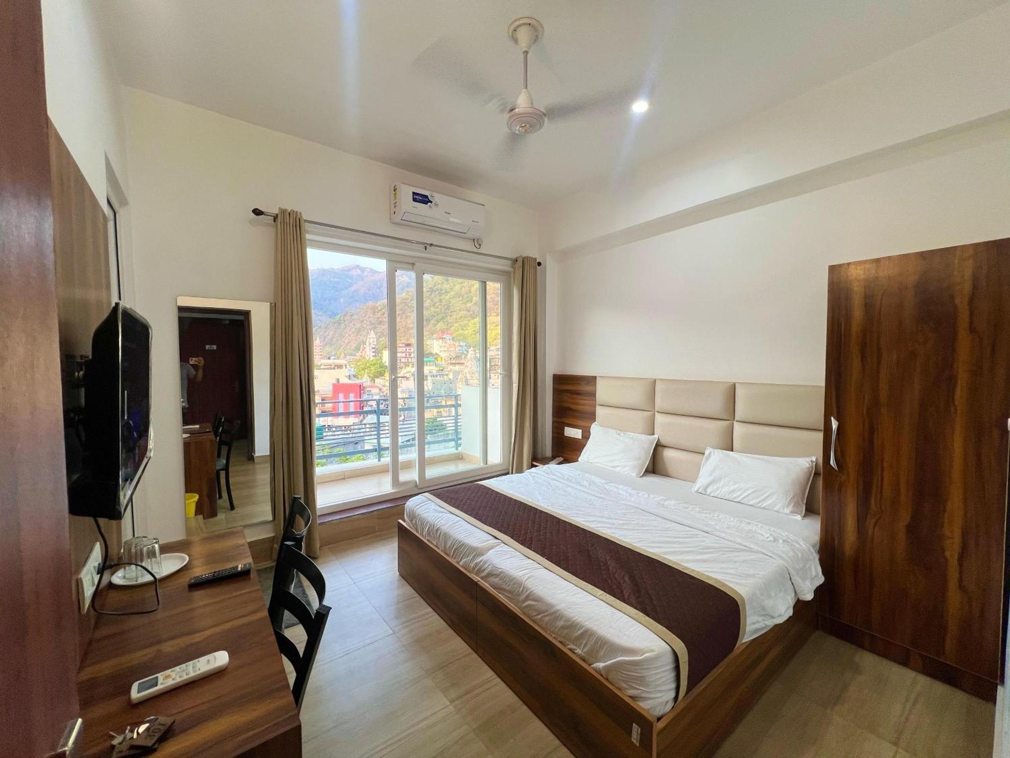 Hotel Manikut Rishikesh Luaran gambar